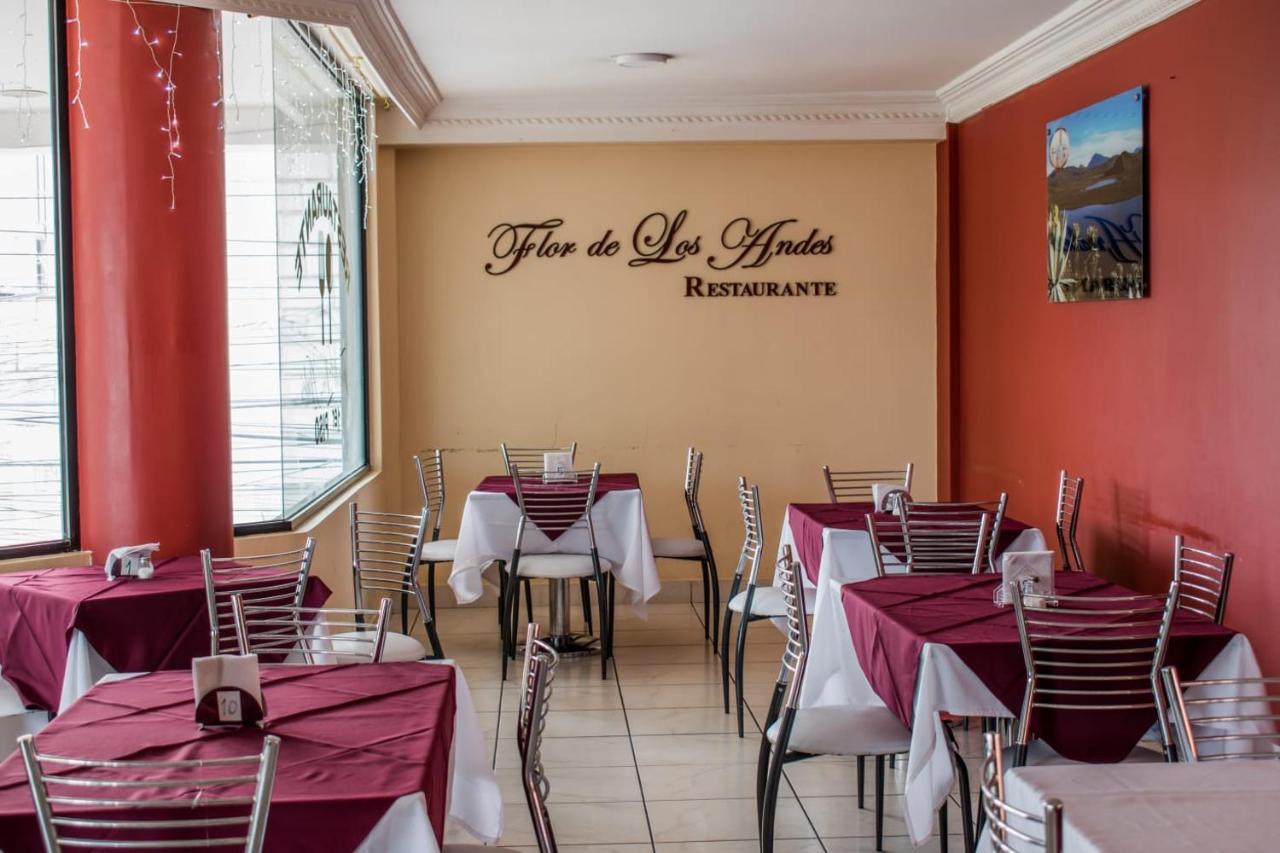 Hotel Flor De Los Andes Tulcán 外观 照片