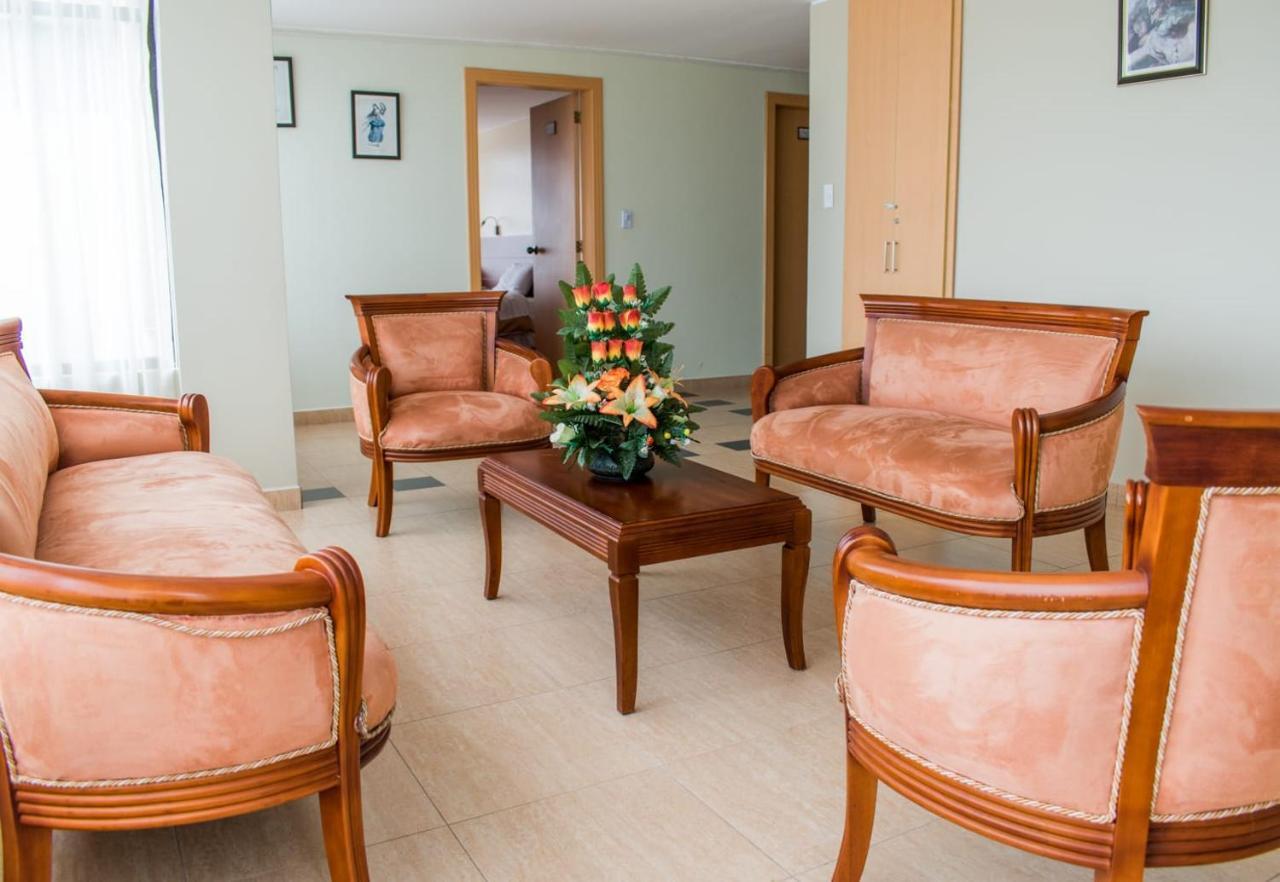 Hotel Flor De Los Andes Tulcán 外观 照片