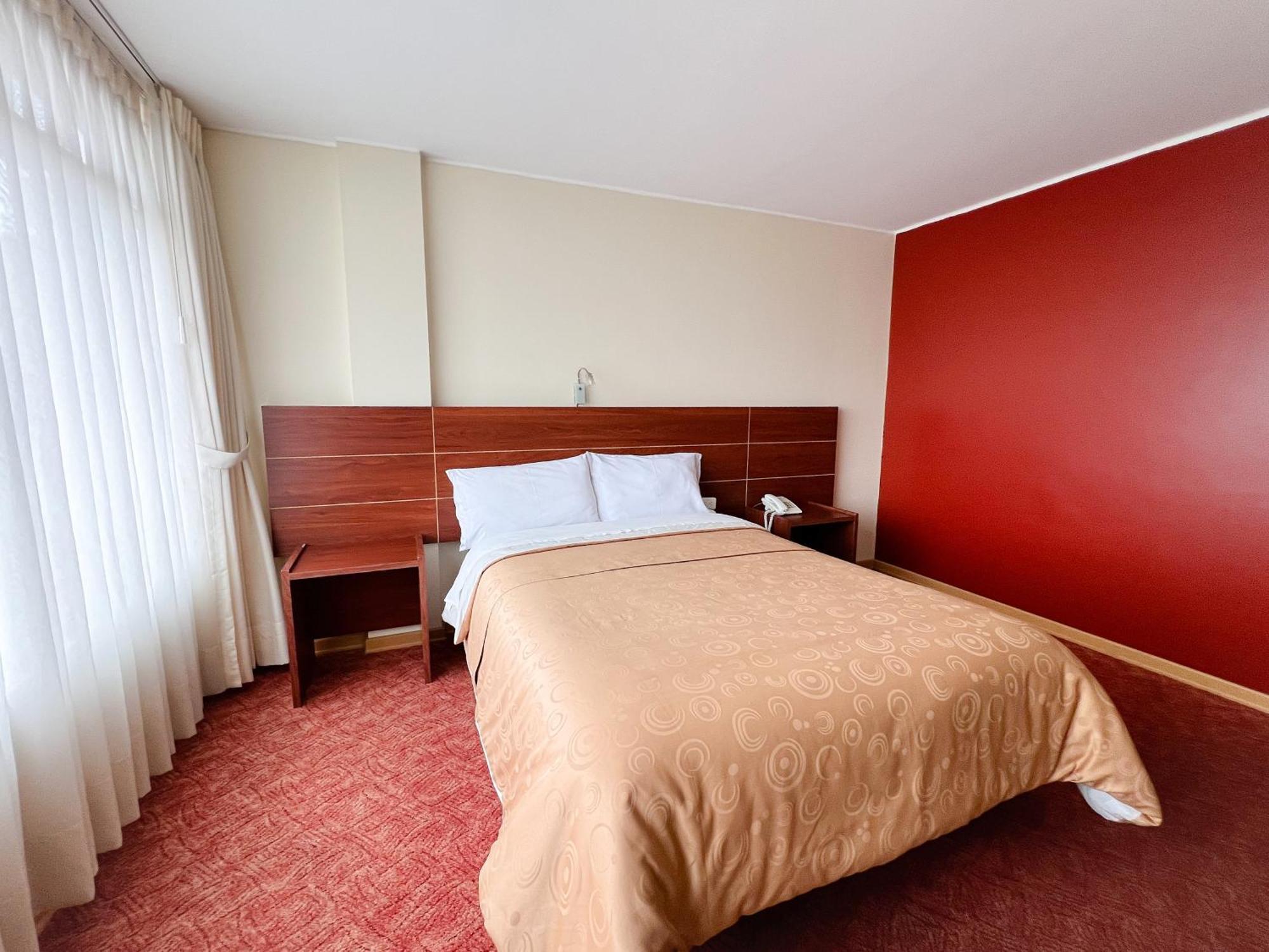 Hotel Flor De Los Andes Tulcán 外观 照片